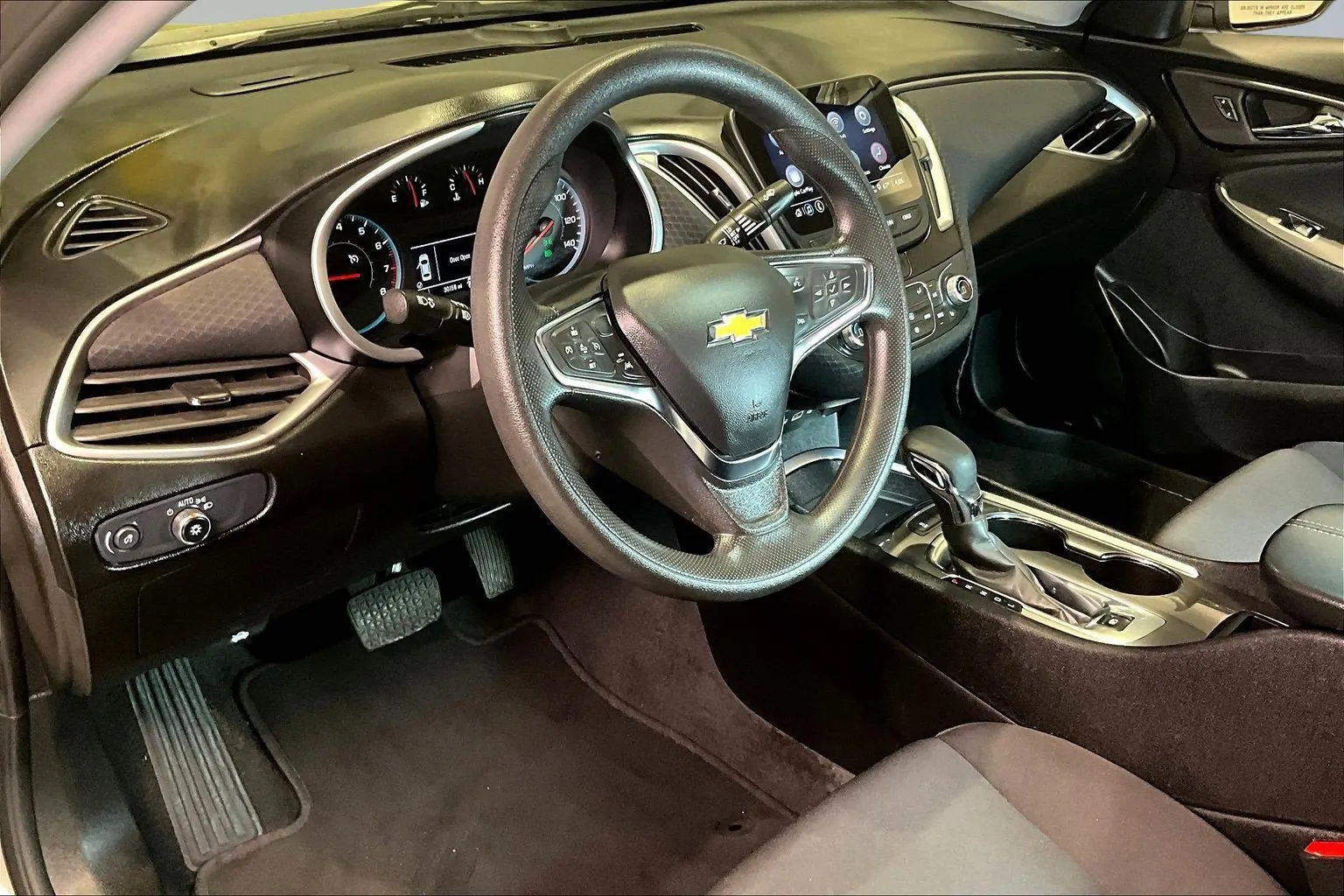 Chevrolet Malibu photo 17