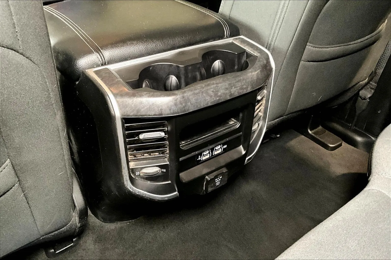 Ram 1500 photo 12