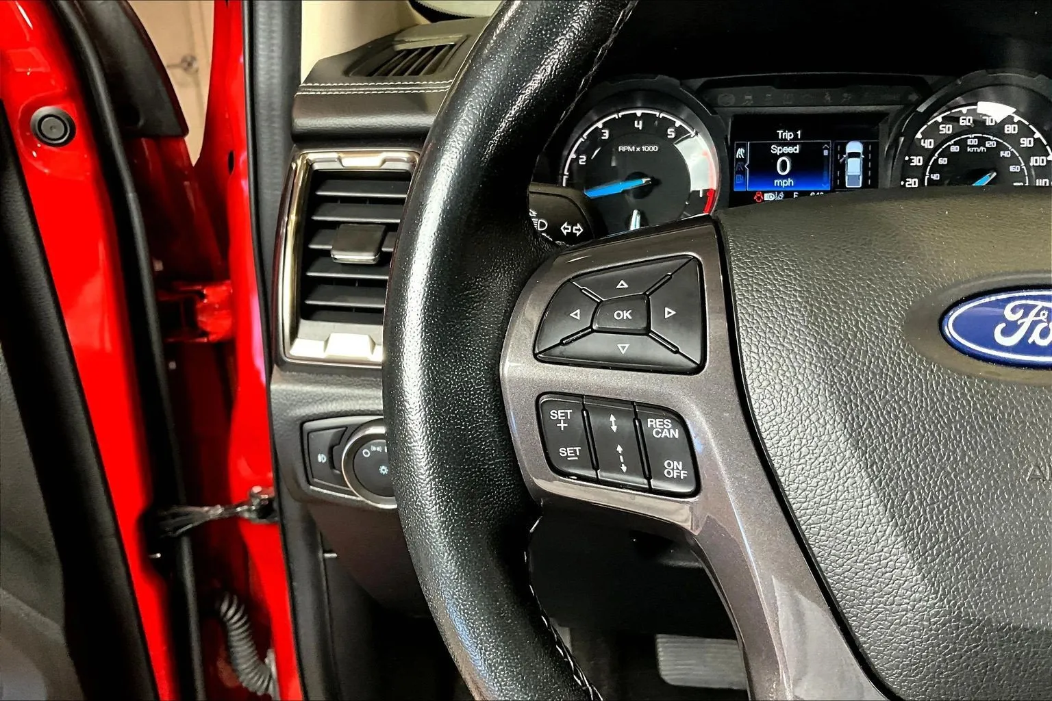 Ford Ranger photo 12