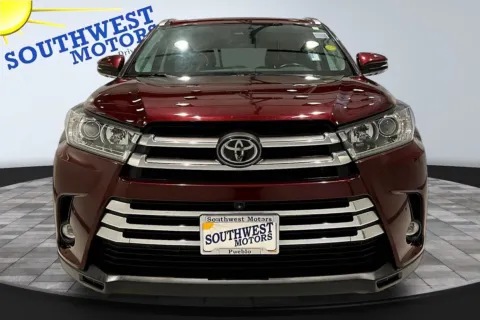 Photos of 2019 Toyota Highlander Limited Platinum for sale in Pueblo, CO at Southwest Motors