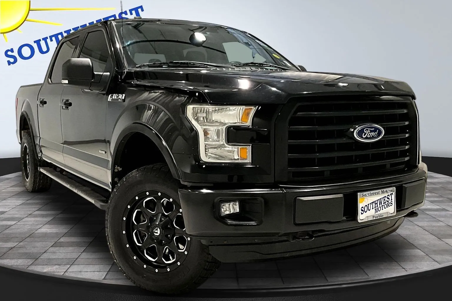 Ford F-150 photo 3