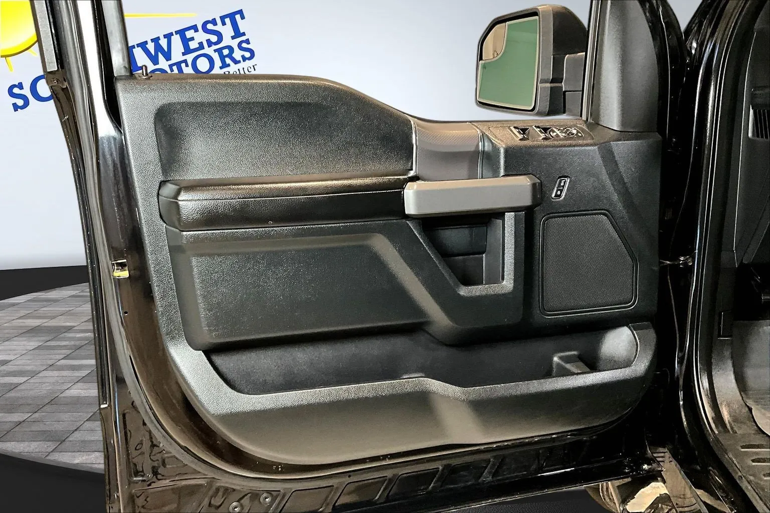 Ford F-150 photo 22
