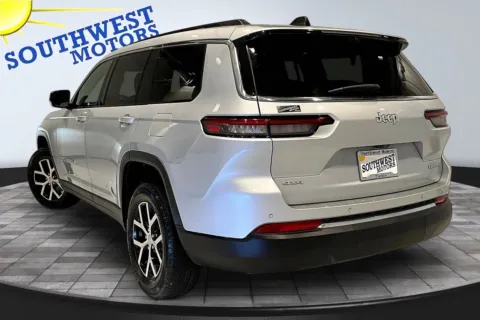 More photos of 2024 Jeep Grand Cherokee L Limited at Southwest Motors, CO