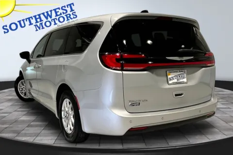 More photos of 2024 Chrysler Pacifica Touring L at Southwest Motors, CO