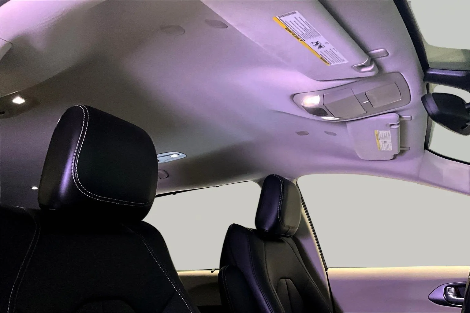 Chrysler Pacifica photo 28