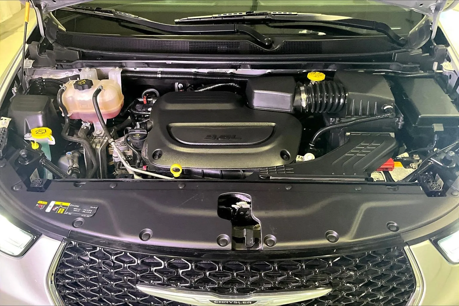 Chrysler Pacifica photo 31