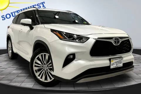 Another view of 2026 Toyota Highlander Hybrid Platinum for sale in Pueblo, CO at Southwest Motors