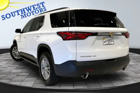 More photos of 2022 Chevrolet Traverse LT Leather at Southwest Motors, CO