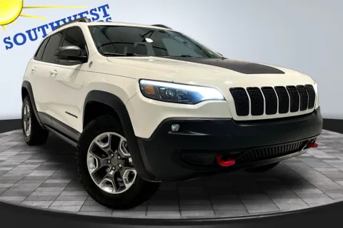 Another view of 2019 Jeep Cherokee Trailhawk Elite for sale in Pueblo, CO at Southwest Motors