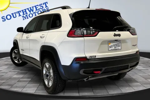More photos of 2019 Jeep Cherokee Trailhawk Elite at Southwest Motors, CO