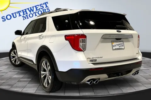 More photos of 2020 Ford Explorer Platinum at Southwest Motors, CO