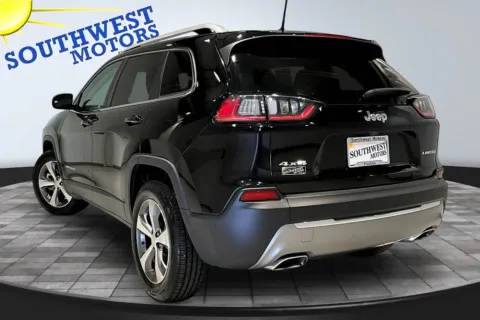 More photos of 2021 Jeep Cherokee Limited at Southwest Motors, CO