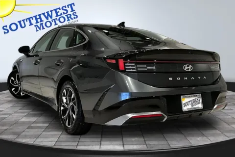 More photos of 2025 Hyundai Sonata SEL at Southwest Motors, CO