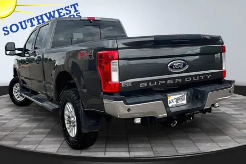 More photos of 2019 Ford Super Duty F-250 SRW XLT at Southwest Motors, CO