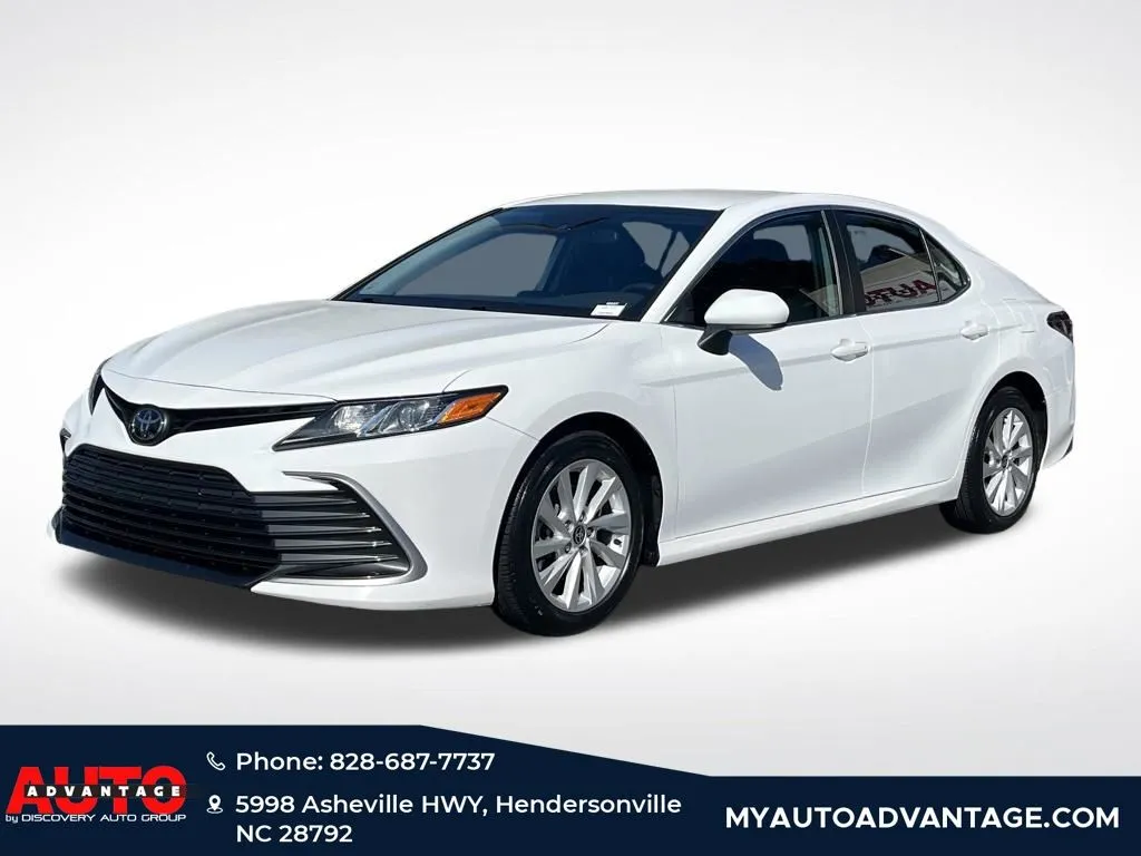 White 2022 Toyota Camry LE for sale in Hendersonville, NC