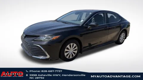Black 2024 Toyota Camry Hybrid LE for sale in Hendersonville, NC