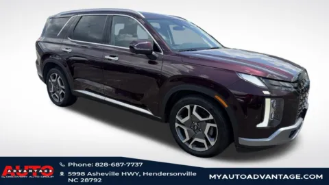 Photos of 2023 Hyundai Palisade Limited for sale in Hendersonville, NC at Auto Advantage