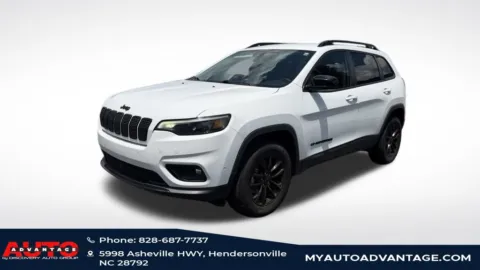 White 2023 Jeep Cherokee Altitude for sale in Hendersonville, NC