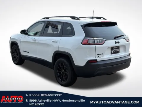 More photos of 2023 Jeep Cherokee Altitude at Auto Advantage, NC