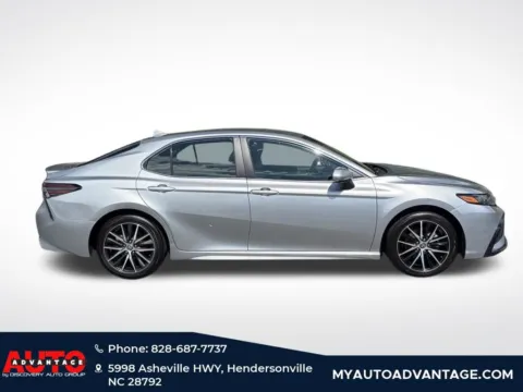 Photos of 2024 Toyota Camry SE for sale in Hendersonville, NC at Auto Advantage
