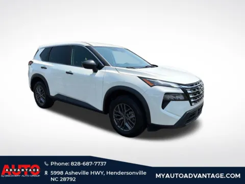 White 2024 Nissan Rogue S for sale in Hendersonville, NC