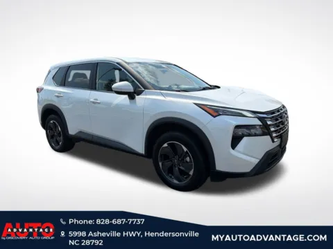 White 2024 Nissan Rogue SV for sale in Hendersonville, NC
