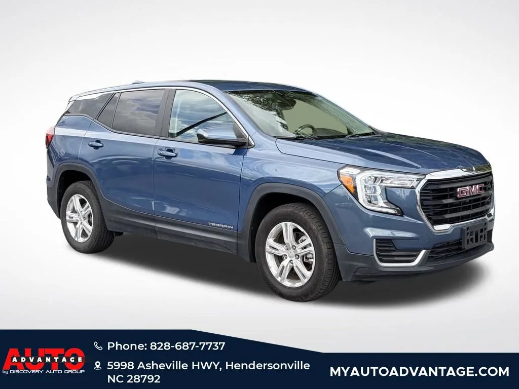 Blue 2024 GMC Terrain SLE for sale in Hendersonville, NC