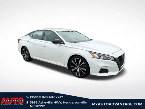 White 2020 Nissan Altima 2.5 SR for sale in Hendersonville, NC