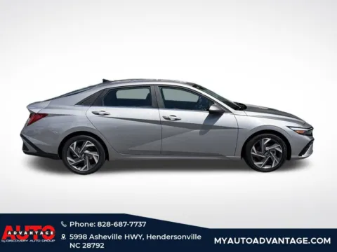 Photos of 2025 Hyundai Elantra SEL Convenience for sale in Hendersonville, NC at Auto Advantage