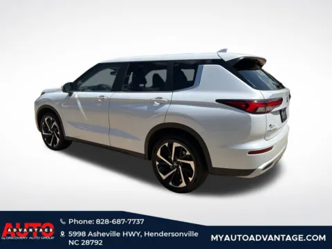 More photos of 2024 Mitsubishi Outlander SE at Auto Advantage, NC