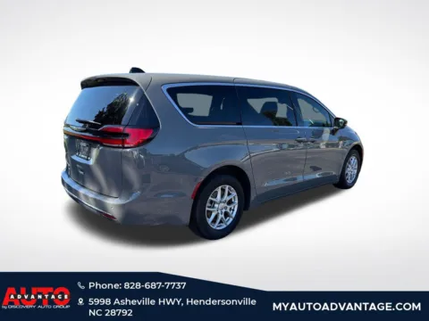 Another view of 2025 Chrysler Pacifica Select for sale in Hendersonville, NC at Auto Advantage
