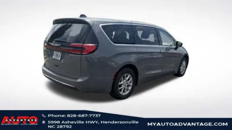 Another view of 2025 Chrysler Pacifica Select for sale in Hendersonville, NC at Auto Advantage