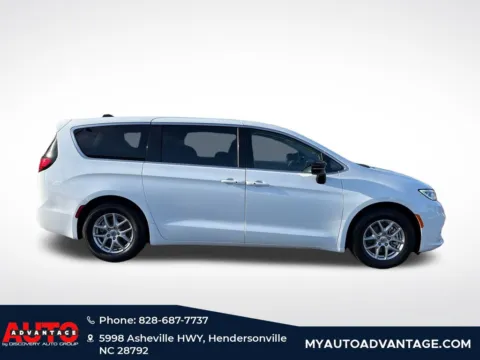 Photos of 2024 Chrysler Pacifica Touring L for sale in Hendersonville, NC at Auto Advantage