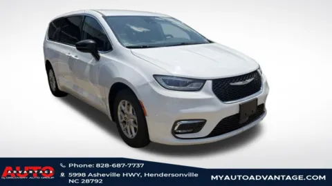 Photos of 2024 Chrysler Pacifica Touring L for sale in Hendersonville, NC at Auto Advantage
