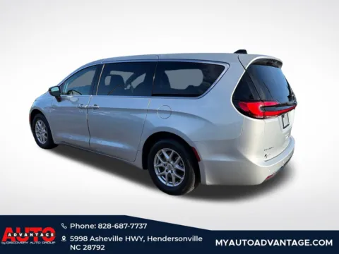 More photos of 2024 Chrysler Pacifica Touring L at Auto Advantage, NC