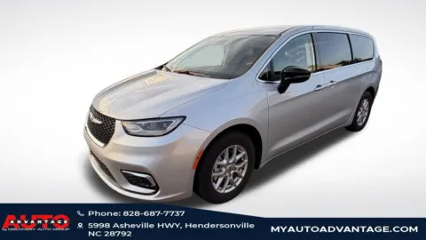 Photos of 2024 Chrysler Pacifica Touring L for sale in Hendersonville, NC at Auto Advantage