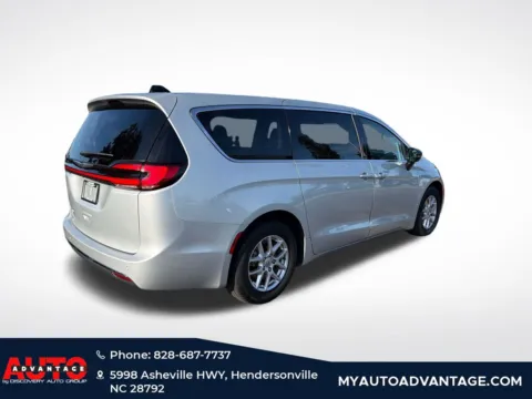 Another view of 2024 Chrysler Pacifica Touring L for sale in Hendersonville, NC at Auto Advantage