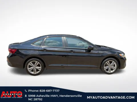 Photos of 2024 Volkswagen Jetta 1.5T SE for sale in Hendersonville, NC at Auto Advantage