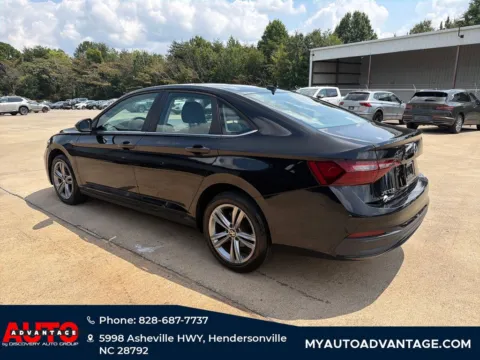 More photos of 2024 Volkswagen Jetta 1.5T SE at Auto Advantage, NC