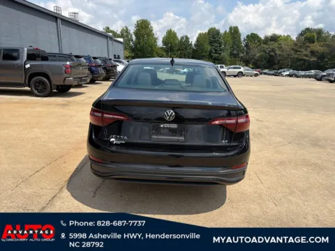 More photos of 2024 Volkswagen Jetta 1.5T SE at Auto Advantage, NC