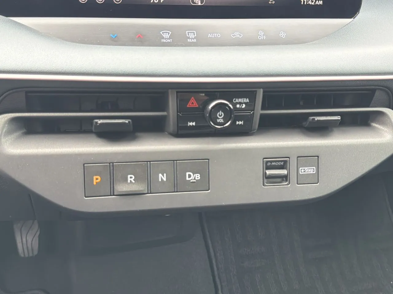 2026 Nissan LEAF S+ - Photo 7