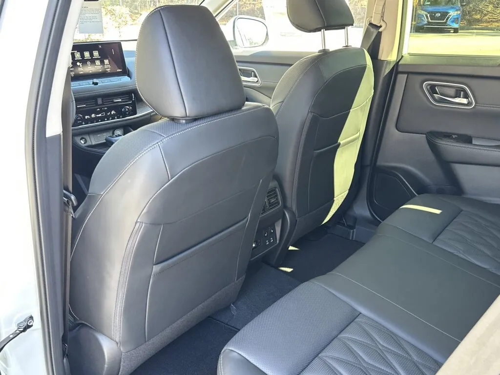 2026 Nissan Rogue Platinum - Photo 24