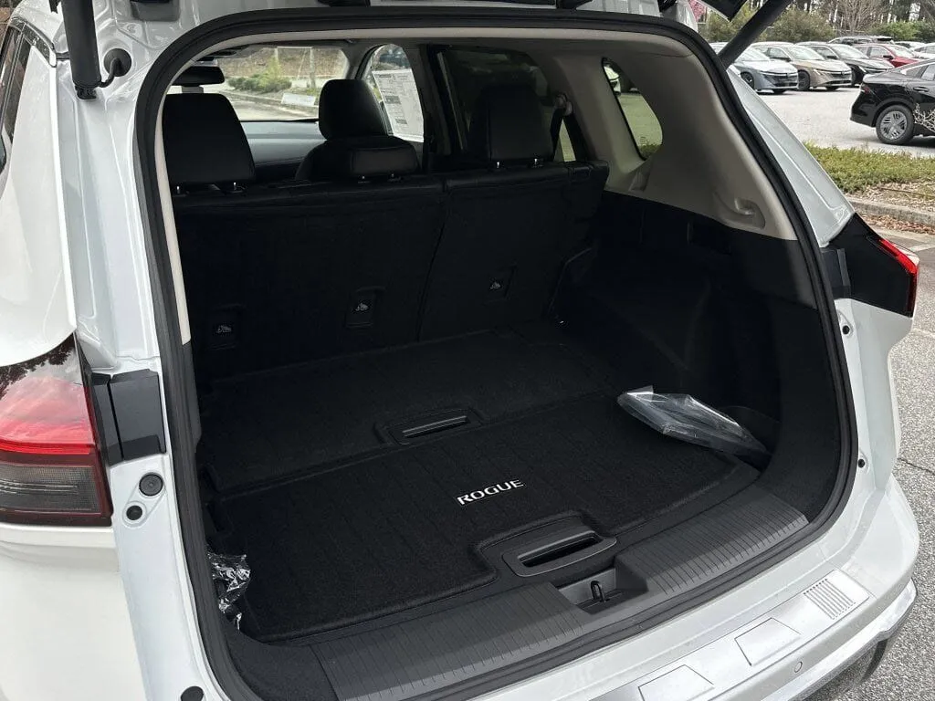 2026 Nissan Rogue Platinum - Photo 30