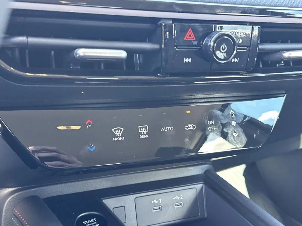 2025 Nissan Kicks SR - Photo 6