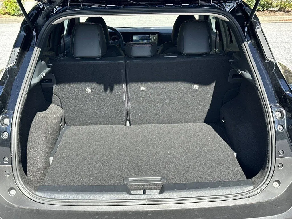 2025 Nissan Kicks SR - Photo 23