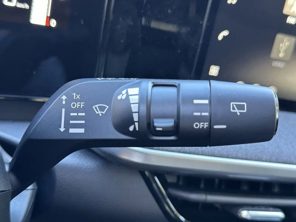 2026 Nissan KICKS SV - Photo 11