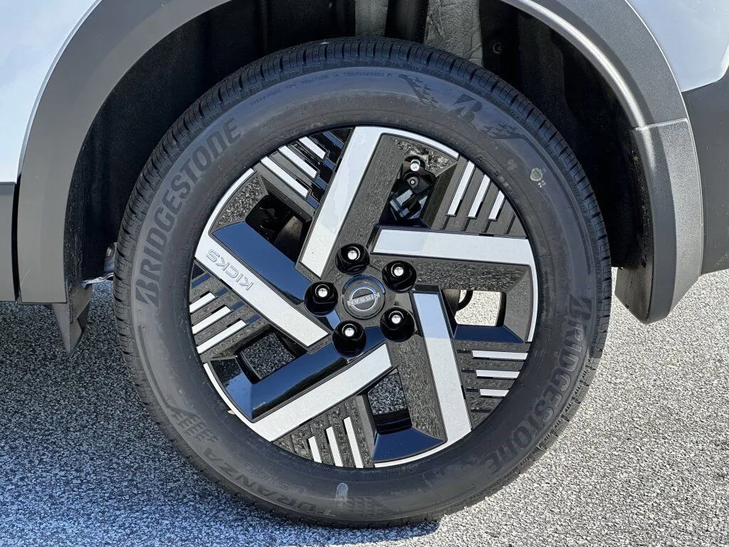 2026 Nissan KICKS SV - Photo 23