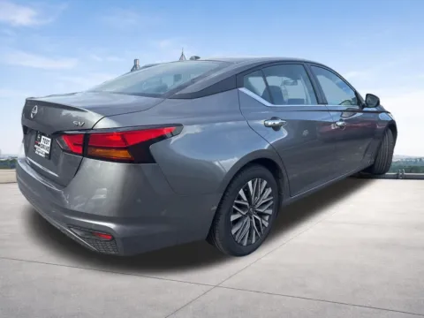 More photos of 2023 Nissan Altima 2.5 SV at Nissan South Morrow, GA