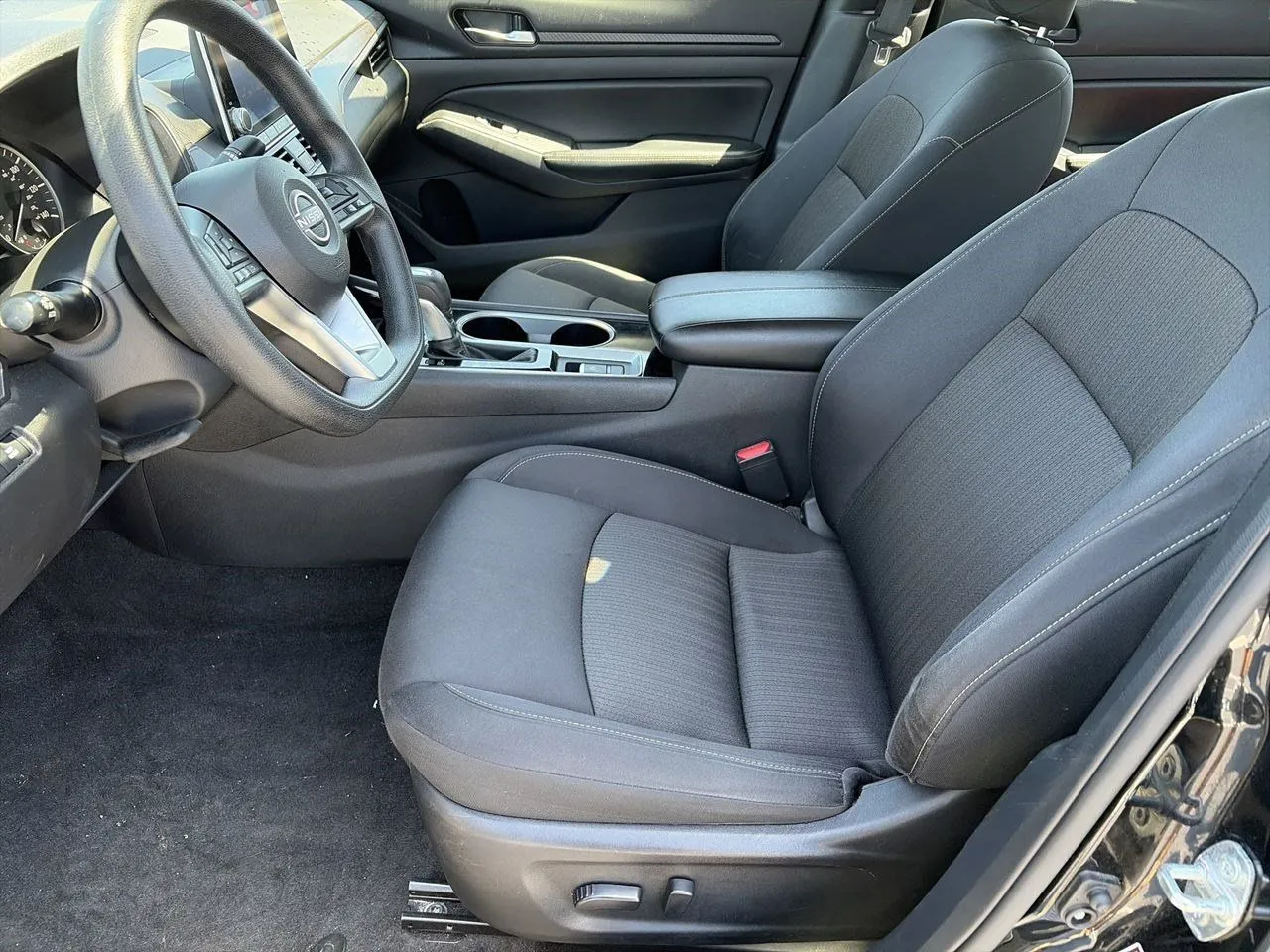 2024 Nissan Altima SV - Photo 27