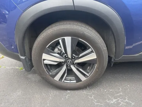 More photos of 2023 Nissan Rogue Platinum at Nissan of South Morrow, GA